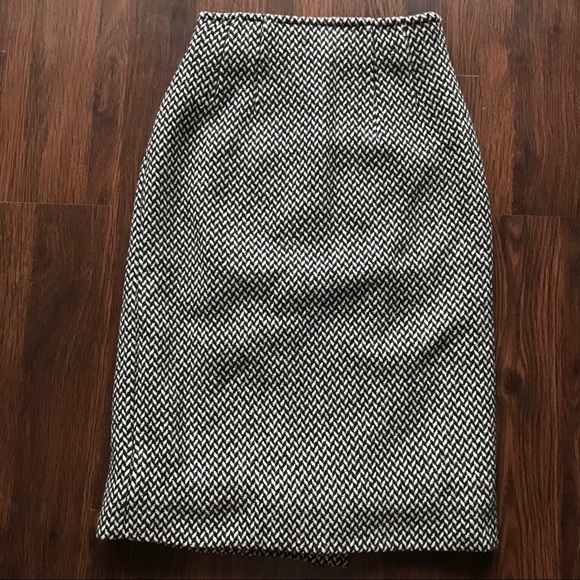 Chic One-of-a-kind Wool Wrap Skirt - Picture 6 of 7